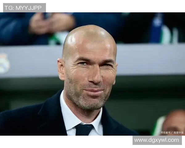 曾因争议遭遇批评的足球球星们背后的真实故事与心路历程