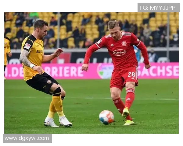 球星足球热身：提升竞技状态与团队默契的关键时刻