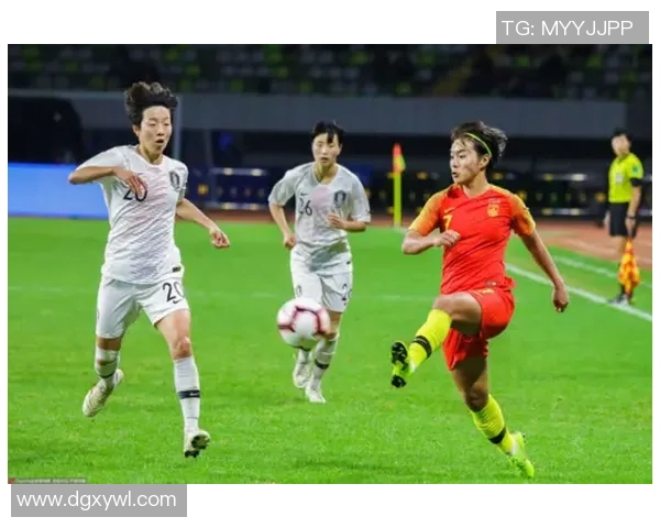 银川足球赛球星表现抢眼 亮点频现引发球迷热议